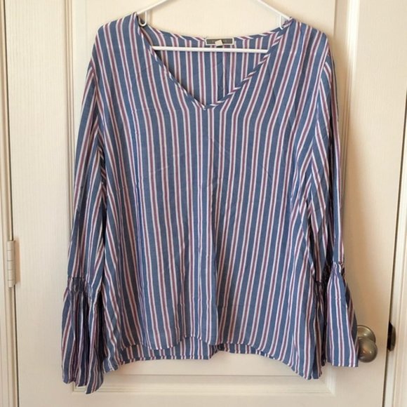 Pleione Tops - Pleione Flare Sleeve Top